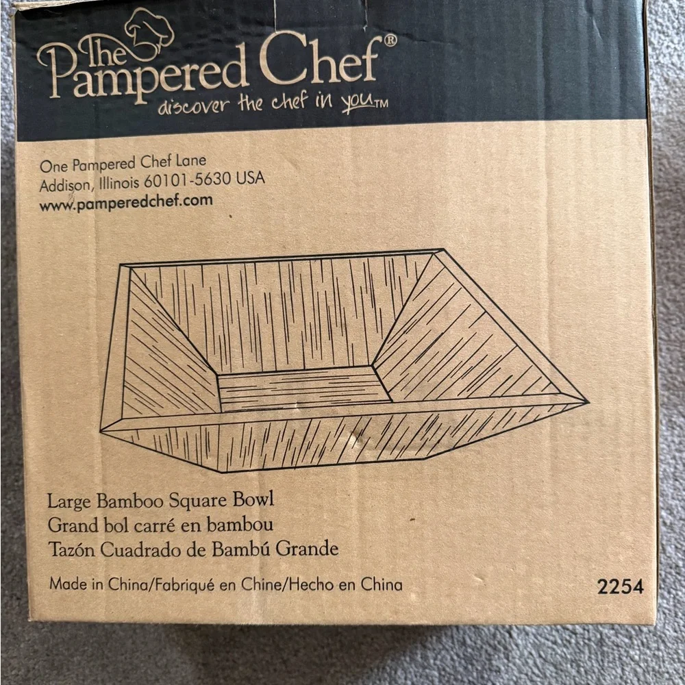 Pampered Chef Bamboo Square Serving Bowl - Natural Brown Boxed Art